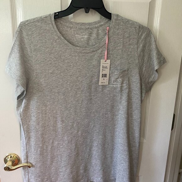 Vineyard Vines S/S Graphic Tee - Picture 1 of 3